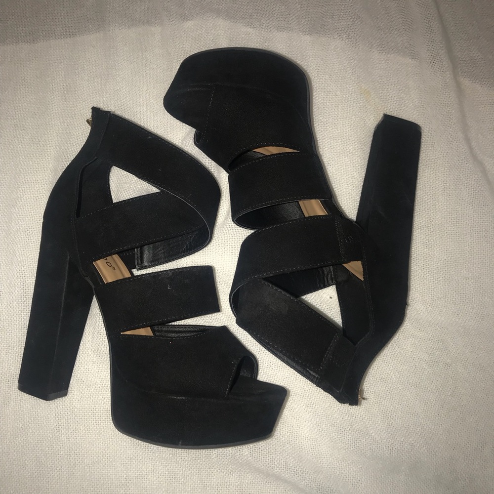 Black Strappy platform heels gold zipper